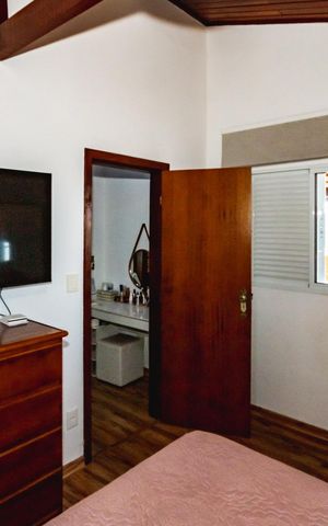Casa à venda com 360m², 7 quartos e 4 vagasQuarto 5