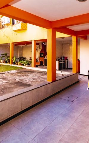 Casa à venda com 360m², 7 quartos e 4 vagasVaranda