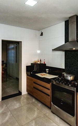 Casa à venda com 360m², 7 quartos e 4 vagasCozinha