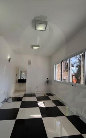 Casa de condomínio para alugar com 430m², 4 quartos e 4 vagas