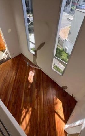 Casa de condomínio para alugar com 430m², 4 quartos e 4 vagas