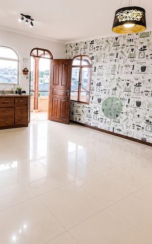 Casa para alugar com 500m², 3 quartos e 8 vagas Casa para alugar com 500m², 3 quartos e 8 vagasCozinha