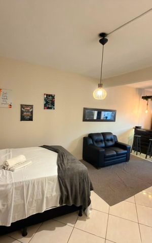 Studio para alugar com 30m², 1 quarto e sem vaga Studio para alugar com 30m², 1 quarto e sem vagaQuarto/Sala