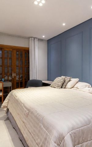 Casa à venda com 105m², 3 quartos e 2 vagas Casa à venda com 105m², 3 quartos e 2 vagasQuarto