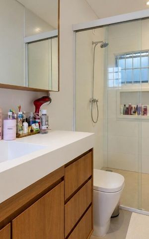 Casa à venda com 105m², 3 quartos e 2 vagas Casa à venda com 105m², 3 quartos e 2 vagasBanheiro