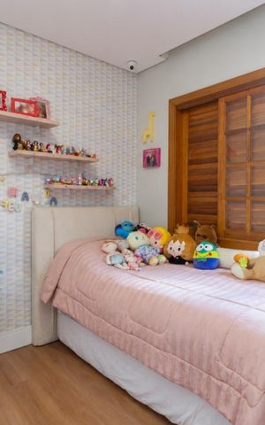 Casa à venda com 105m², 3 quartos e 2 vagas Casa à venda com 105m², 3 quartos e 2 vagasQuarto