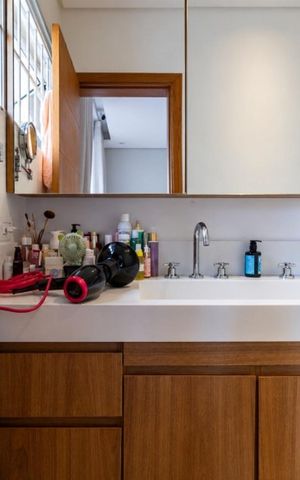 Casa à venda com 105m², 3 quartos e 2 vagas Casa à venda com 105m², 3 quartos e 2 vagasBanheiro
