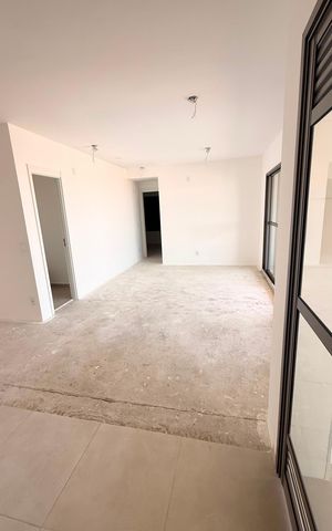 Apartamento à venda com 83m², 2 quartos e 1 vaga Apartamento à venda com 83m², 2 quartos e 1 vagaSala