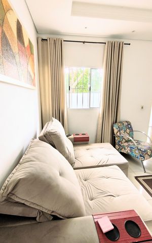 Casa à venda com 265m², 3 quartos e 3 vagas Casa à venda com 265m², 3 quartos e 3 vagasSala