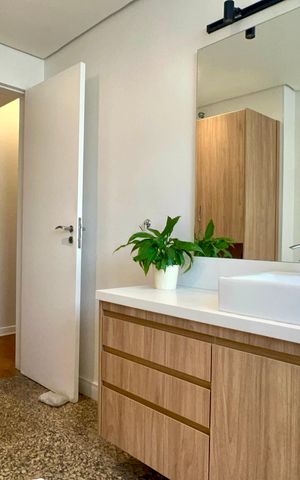 Apartamento à venda com 192m², 3 quartos e 1 vaga Apartamento à venda com 192m², 3 quartos e 1 vagaBanheiro