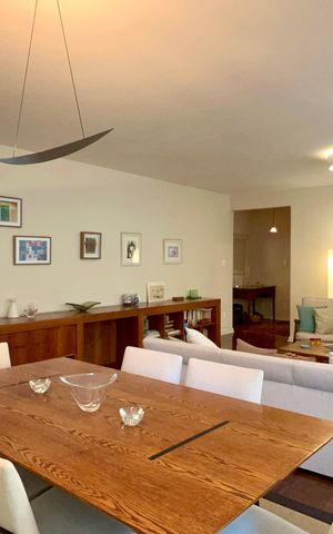 Apartamento à venda com 192m², 3 quartos e 1 vaga Apartamento à venda com 192m², 3 quartos e 1 vagaSala