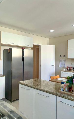 Apartamento à venda com 192m², 3 quartos e 1 vaga Apartamento à venda com 192m², 3 quartos e 1 vagaCozinha