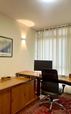 Apartamento à venda com 192m², 3 quartos e 1 vaga Apartamento à venda com 192m², 3 quartos e 1 vagaEscritório