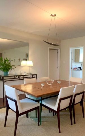 Apartamento à venda com 192m², 3 quartos e 1 vaga Apartamento à venda com 192m², 3 quartos e 1 vagaSala