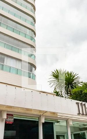 Apartamento à venda com 182m², 3 quartos e 2 vagas Apartamento à venda com 182m², 3 quartos e 2 vagasÁrea comum