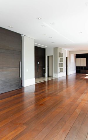 Apartamento à venda com 182m², 3 quartos e 2 vagas Apartamento à venda com 182m², 3 quartos e 2 vagasSala