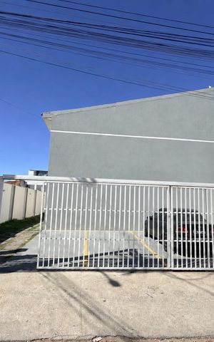 Casa para alugar com 106m², 2 quartos e 1 vaga Casa para alugar com 106m², 2 quartos e 1 vagaFachada