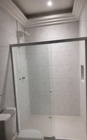 Casa à venda com 1000m², 5 quartos e 2 vagas Casa à venda com 1000m², 5 quartos e 2 vagasBanheiro