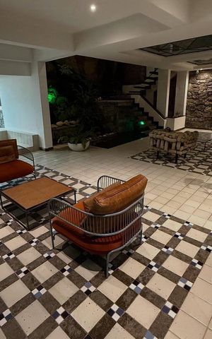 Casa à venda com 1000m², 5 quartos e 2 vagas Casa à venda com 1000m², 5 quartos e 2 vagasSala