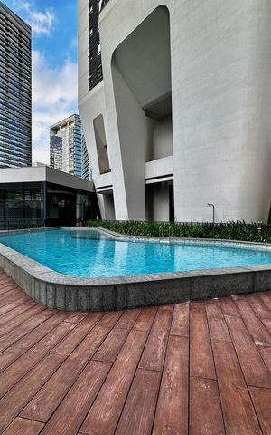 Apartamento à venda com 227m², 3 quartos e 4 vagas Apartamento à venda com 227m², 3 quartos e 4 vagasPiscina