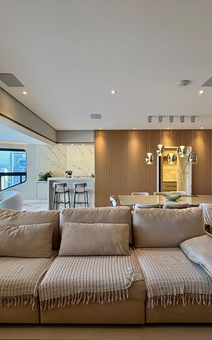Apartamento à venda com 227m², 3 quartos e 4 vagas Apartamento à venda com 227m², 3 quartos e 4 vagasSala