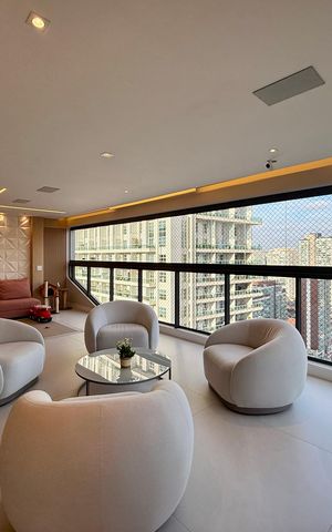 Apartamento à venda com 227m², 3 quartos e 4 vagas Apartamento à venda com 227m², 3 quartos e 4 vagasVaranda Integrada
