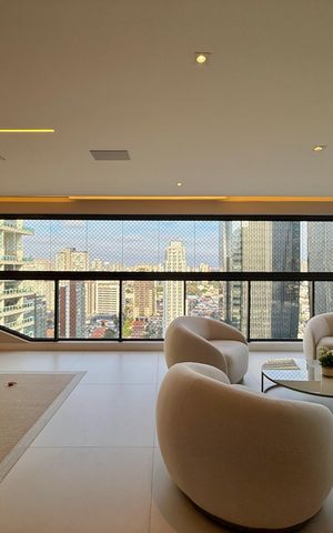 Apartamento à venda com 227m², 3 quartos e 4 vagas Apartamento à venda com 227m², 3 quartos e 4 vagasVaranda Integrada