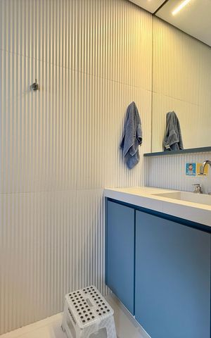 Apartamento à venda com 227m², 3 quartos e 4 vagas Apartamento à venda com 227m², 3 quartos e 4 vagasBanheiro Suíte 1