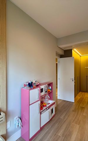 Apartamento à venda com 227m², 3 quartos e 4 vagas Apartamento à venda com 227m², 3 quartos e 4 vagasSuíte 2