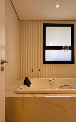 Apartamento à venda com 227m², 3 quartos e 4 vagas