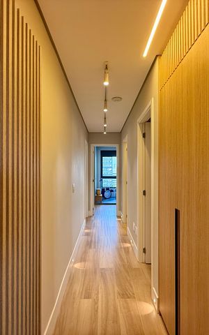 Apartamento à venda com 227m², 3 quartos e 4 vagas Apartamento à venda com 227m², 3 quartos e 4 vagasCorredor Quartos