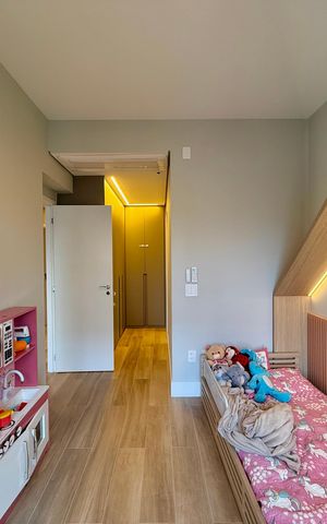 Apartamento à venda com 227m², 3 quartos e 4 vagas Apartamento à venda com 227m², 3 quartos e 4 vagasSuíte 2