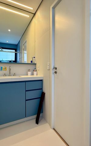 Apartamento à venda com 227m², 3 quartos e 4 vagas Apartamento à venda com 227m², 3 quartos e 4 vagasBanheiro Suíte 1