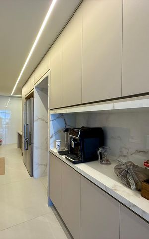 Apartamento à venda com 227m², 3 quartos e 4 vagas