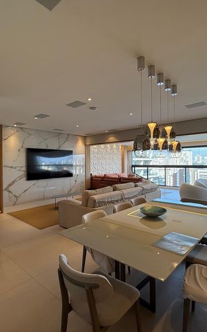 Apartamento à venda com 227m², 3 quartos e 4 vagas Apartamento à venda com 227m², 3 quartos e 4 vagasSala