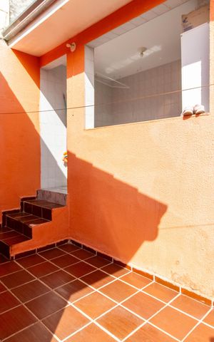 Casa à venda com 92m², 2 quartos e 2 vagas Casa à venda com 92m², 2 quartos e 2 vagasQuintal