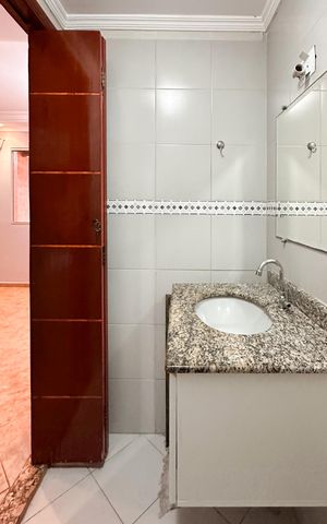 Casa de condomínio para alugar com 77m², 3 quartos e 2 vagas Casa de condomínio para alugar com 77m², 3 quartos e 2 vagasLavabo