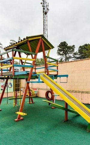Casa de condomínio para alugar com 77m², 3 quartos e 2 vagas Casa de condomínio para alugar com 77m², 3 quartos e 2 vagasÁrea comum - Playground