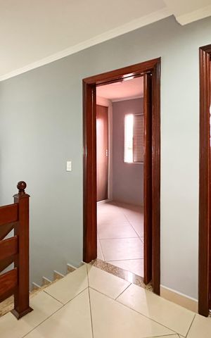 Casa de condomínio para alugar com 77m², 3 quartos e 2 vagas Casa de condomínio para alugar com 77m², 3 quartos e 2 vagasAcesso aos Quartos