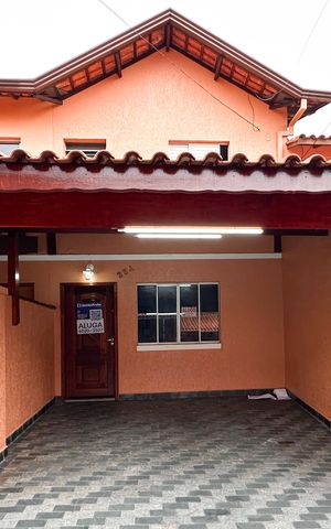 Casa de condomínio para alugar com 77m², 3 quartos e 2 vagas Casa de condomínio para alugar com 77m², 3 quartos e 2 vagasFachada da Casa
