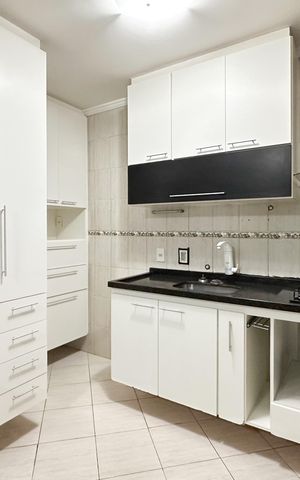 Casa de condomínio para alugar com 77m², 3 quartos e 2 vagas Casa de condomínio para alugar com 77m², 3 quartos e 2 vagasCozinha