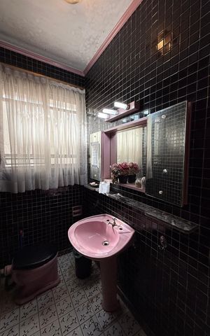 Casa para alugar com 420m², 5 quartos e 2 vagas