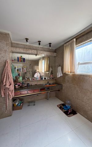 Casa para alugar com 420m², 5 quartos e 2 vagas