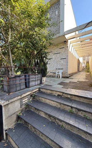 Casa para alugar com 420m², 5 quartos e 2 vagas