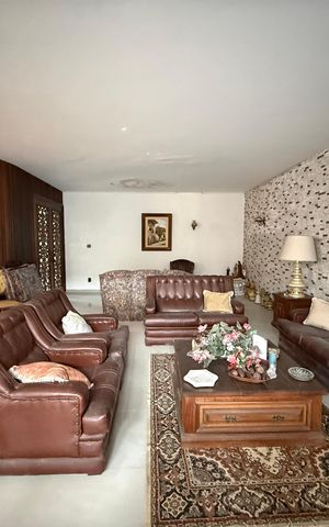 Casa para alugar com 420m², 5 quartos e 2 vagas