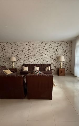 Casa para alugar com 420m², 5 quartos e 2 vagas