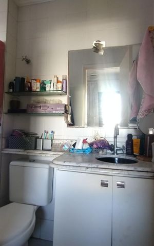 Apartamento à venda com 70m², 3 quartos e 2 vagas Apartamento à venda com 70m², 3 quartos e 2 vagasBanheiro