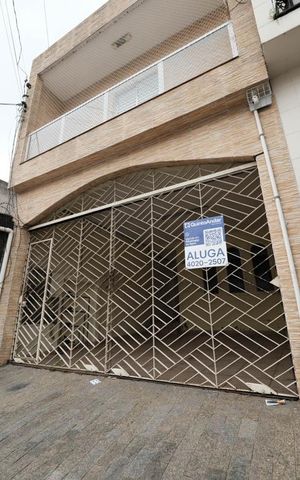 Casa para alugar com 70m², 2 quartos e 1 vagaFachada