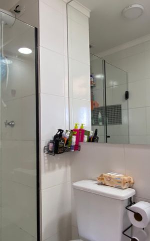 Apartamento à venda com 45m², 2 quartos e 1 vaga Apartamento à venda com 45m², 2 quartos e 1 vagaBanheiro