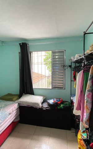 Casa à venda com 35m², 1 quarto e 4 vagas Casa à venda com 35m², 1 quarto e 4 vagasQuarto 2